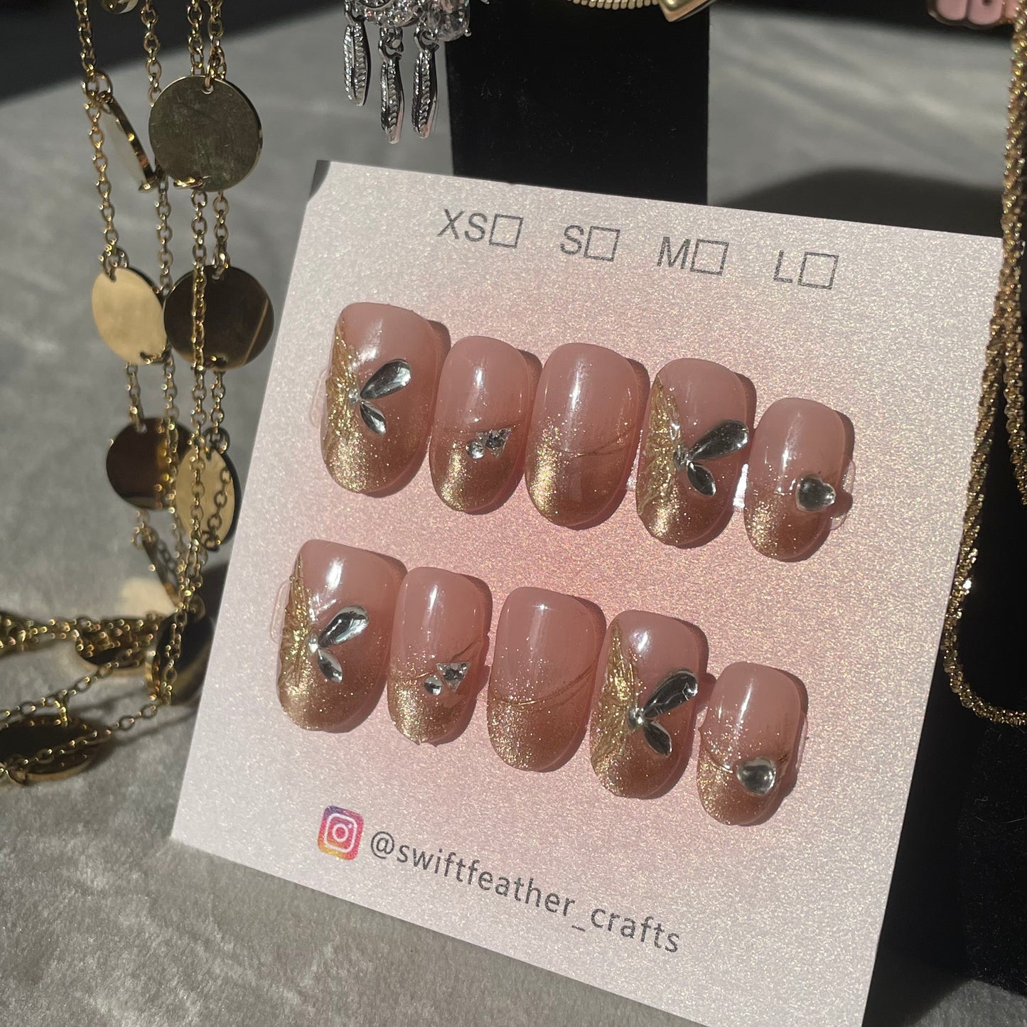 Sparkling Golden Butterfly Gem Press-On Nails Short Almond Shape