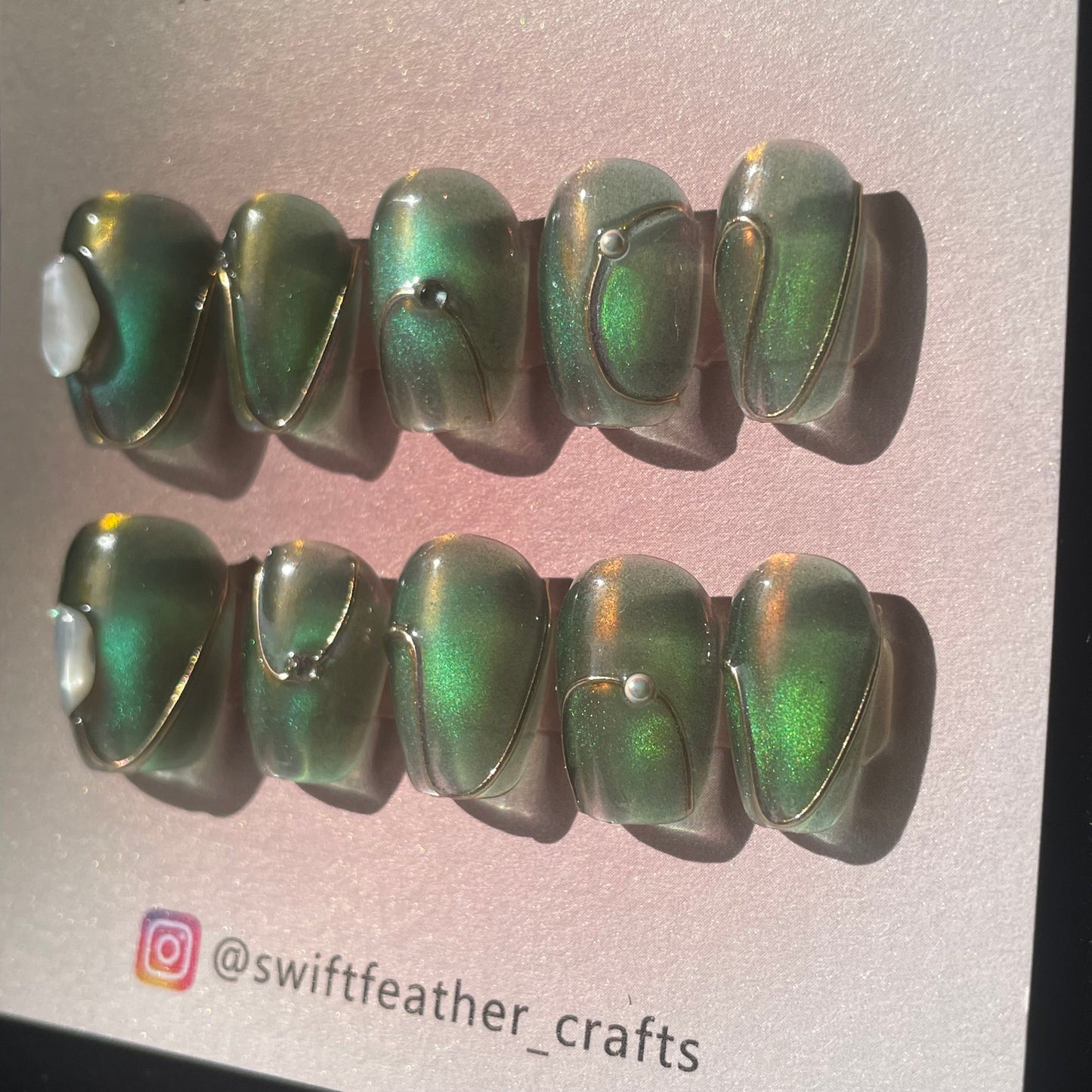 Aurora Chrome Powder Olive Shimmer Short Square Nail Set